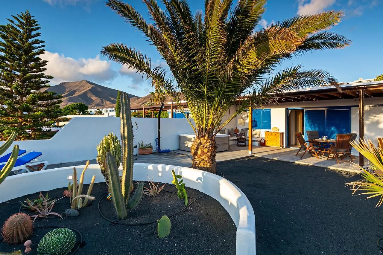 Villa Pilak Playa Blanca  0*, Playa Blanca (Lanzarote)