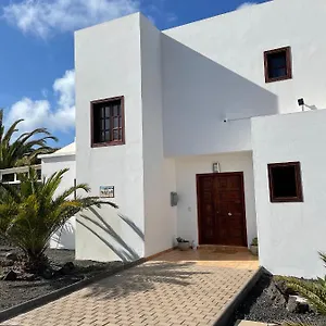 Villa Tropicana, Playa Blanca (Lanzarote)